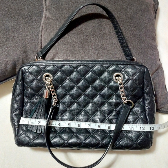 Calvin Klein Quilted Leather Shoulder Bag - Picture 6 of 10